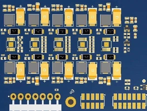 pcb layout: symmetrical structure