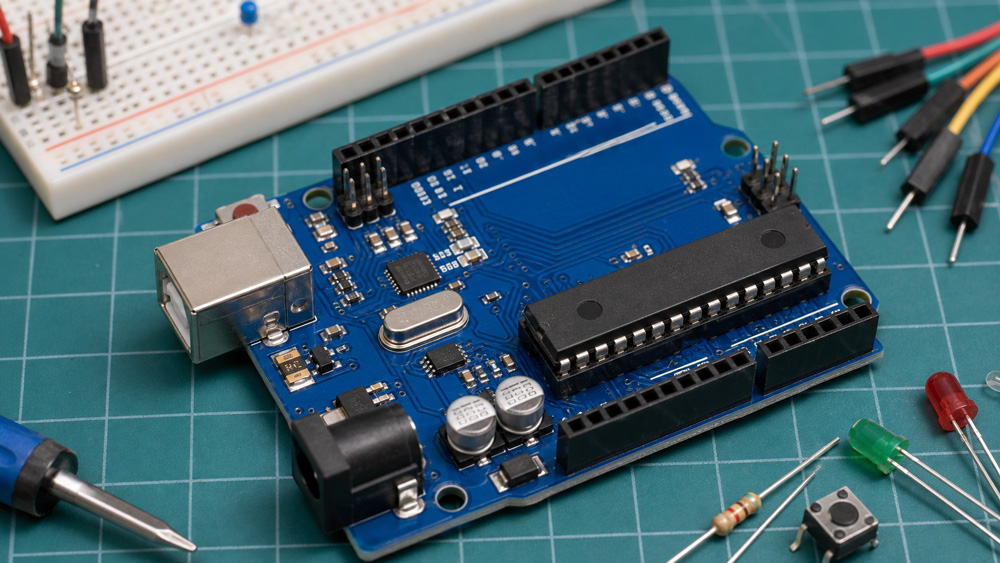 what microprocessor is on the uno rev 3